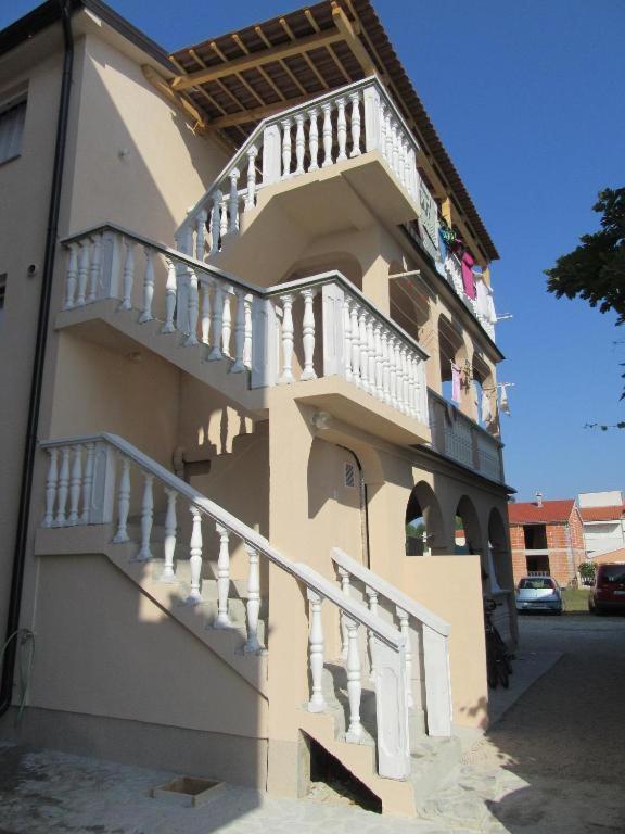 Apartments Ninske Vodice Exteriér fotografie