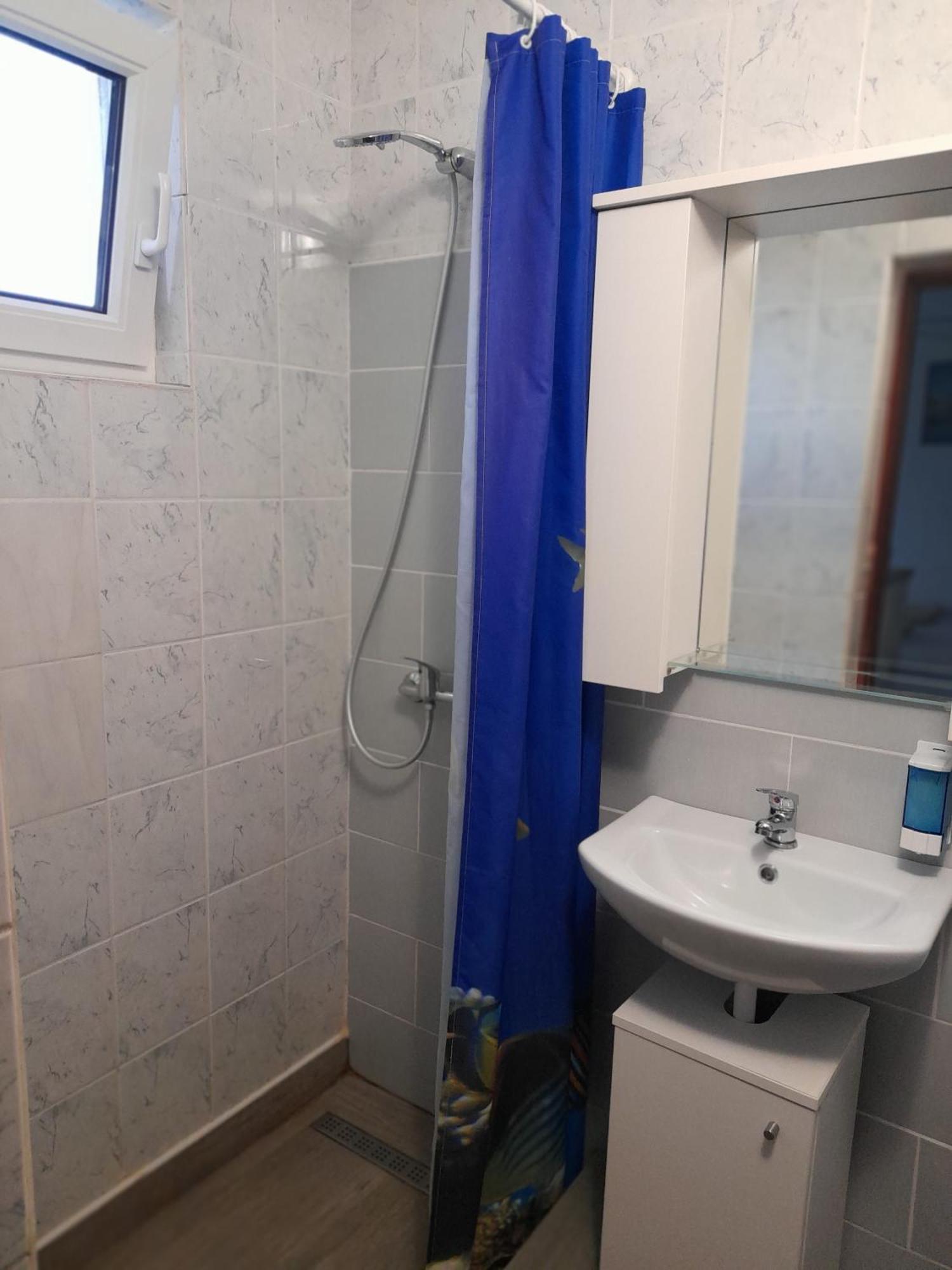Apartments Ninske Vodice Pokoj fotografie